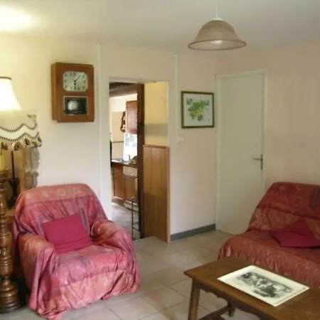 Gite Campagne Et Clim - 4 Pers. - Fr-1-489-84 בית נופש Saint-Bonnet-Tronçais